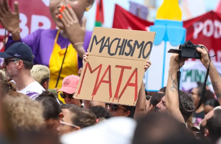 O que é redpill? Entenda termos misóginos usados na internet