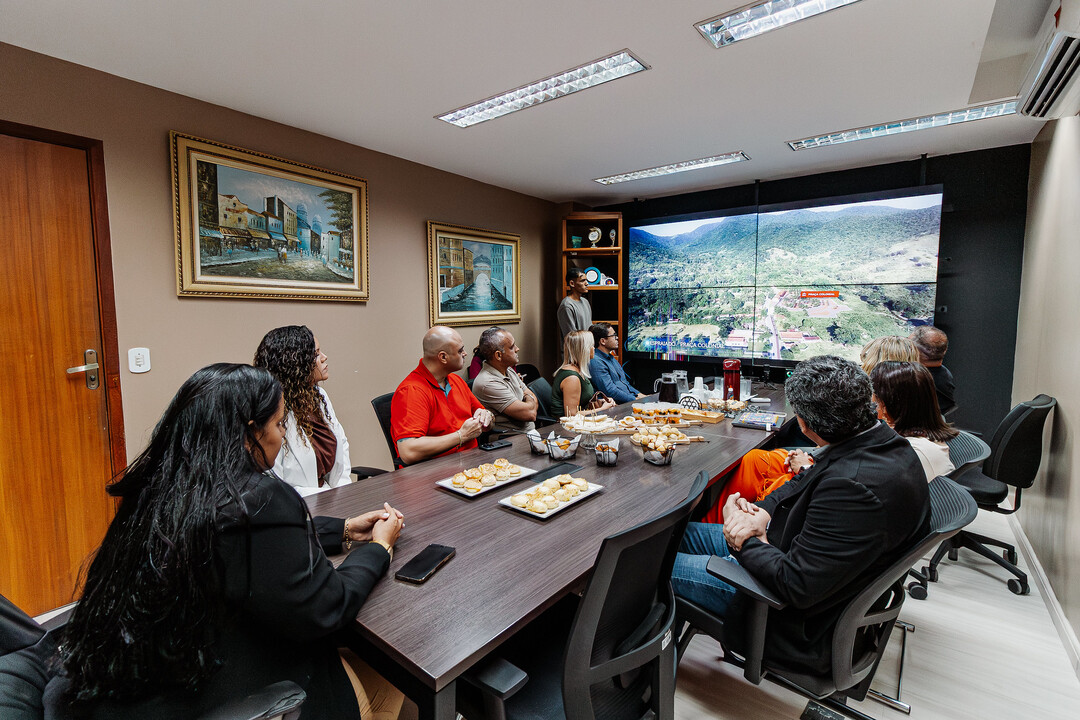 Maricá, Três Rios, Jonas Dico, qualificação profissional, educação, políticas públicas, intercâmbio, Qualifica Maricá