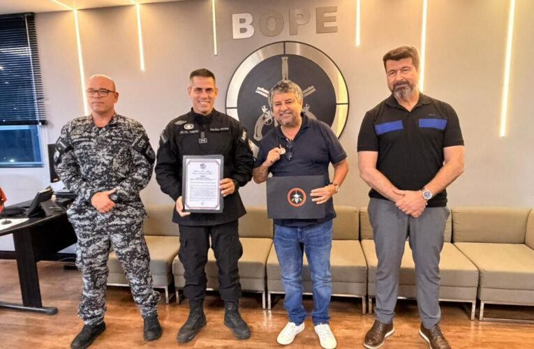 Maricá recebe medalha do Bope por apoio à segurança pública