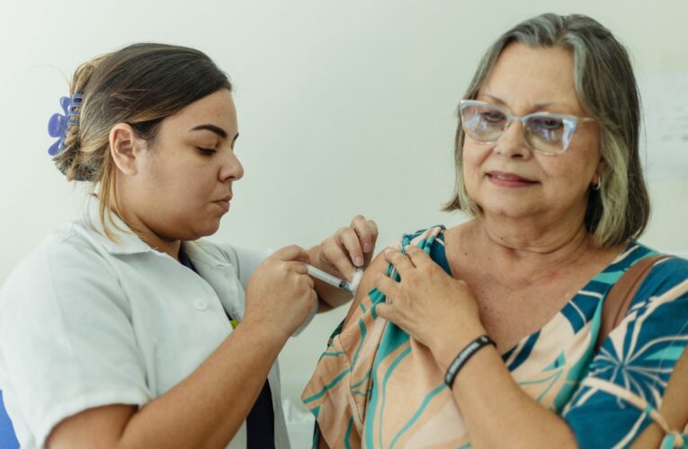 Maricá reforça vacinação contra gripe aos fins de semana