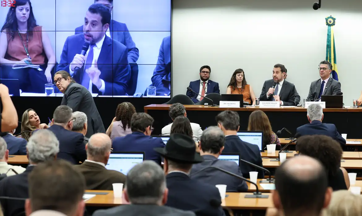 escala 6x1, Guilherme Boulos, jornada de trabalho, Câmara dos Deputados, PEC, Rick Azevedo, Lula, trabalhadores