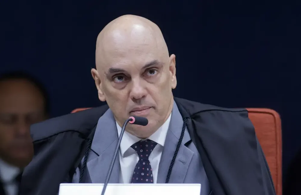 Alexandre de Moraes, STF, Jair Bolsonaro, Flávio Bolsonaro, Eduardo Bolsonaro, PGR, Lindbergh Farias, Donald Trump, política, investigação
