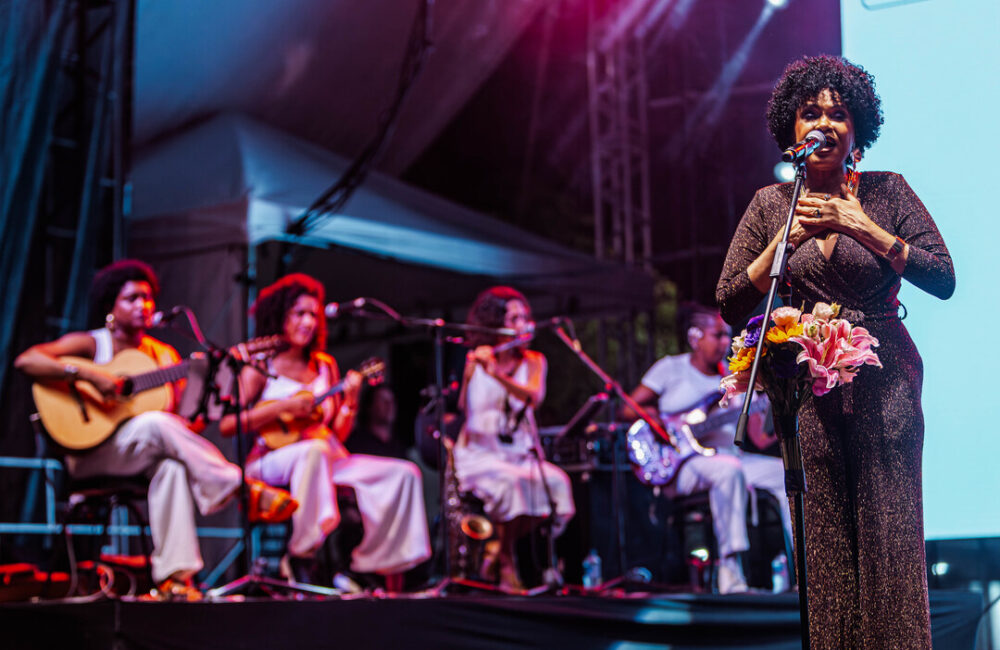 Teresa Cristina, Maricá, aniversário de Maricá, 212 anos de Maricá, samba, Banda Cult, Praça Orlando de Barros Pimentel, Paulinho da Viola, cultura, shows em Maricá