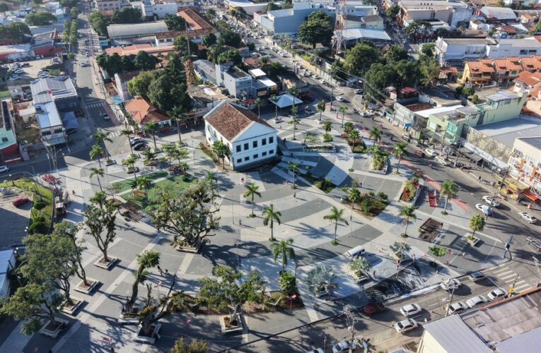 Maricá inaugura Esquina do Malandro com homenagens a Beth Carvalho