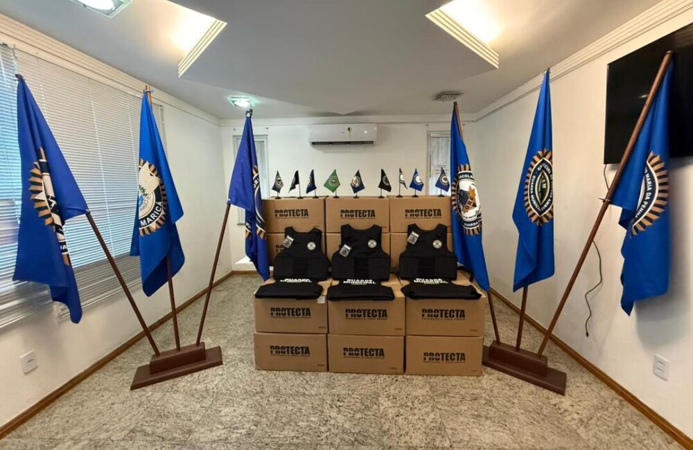 Maricá, Guarda Municipal de Maricá, segurança pública, coletes balísticos, Segurança Cidadã, Ana Aretuza, Júlio Veras, patrulhamento, Prefeitura de Maricá