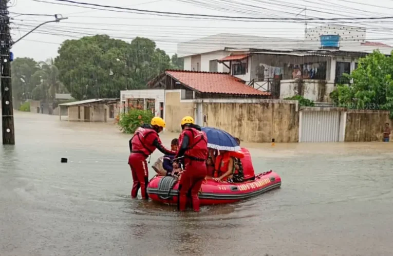 Tempestades em Pernambuco deixam mortos e mais de mil desalojados