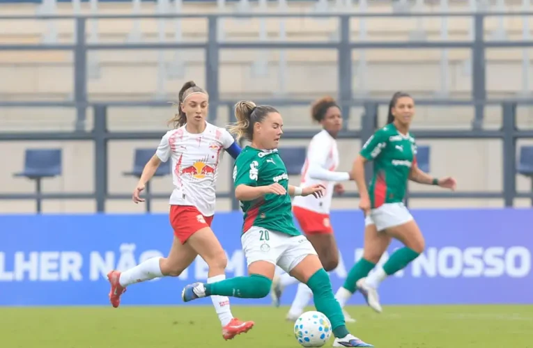 Palmeiras vence Bragantino e assume liderança do Brasileirão Feminino