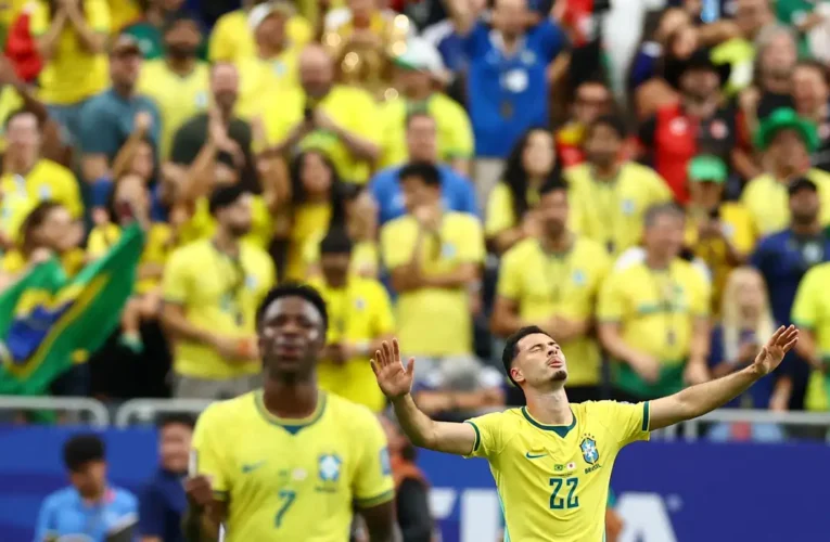 Brasil vence Japão nos acréscimos e avança às oitavas da Copa de 2026