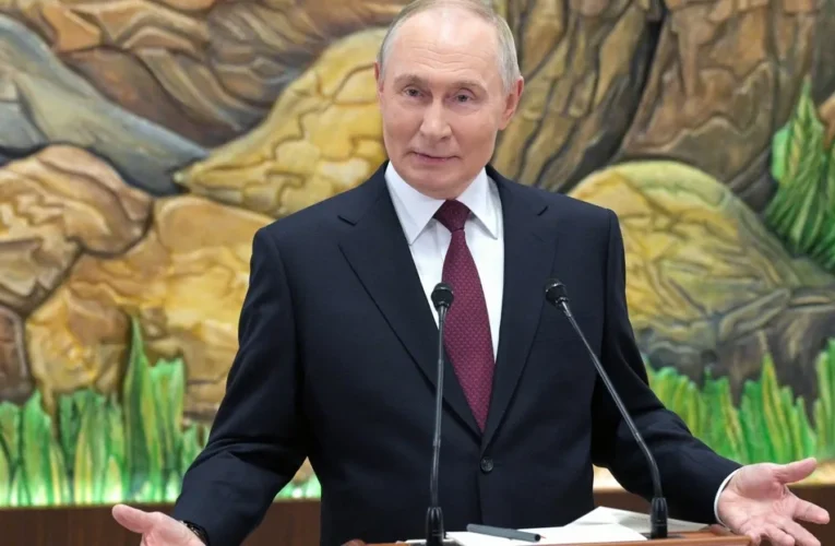 Putin diz que ninguém conseguiu derrotar a Rússia estrategicamente