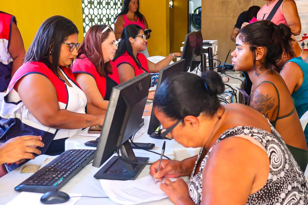 ação social em Ponta Negra, CadÚnico, Maricá, Assistência Social, vagas de emprego, Secretaria de Trabalho e Emprego, Direitos das Mulheres, Ponta Negra, serviços gratuitos, Prefeitura de Maricá