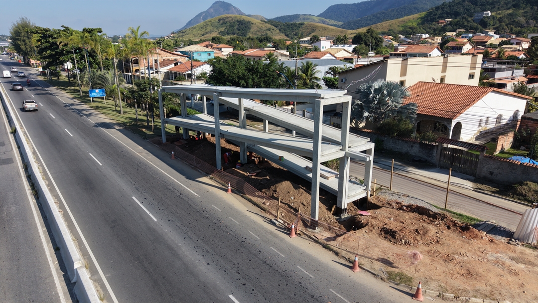 Maricá, RJ-106, passarela, Retiro, Somar, segurança viária, Rodovia Amaral Peixoto, obras, mobilidade urbana, infraestrutura