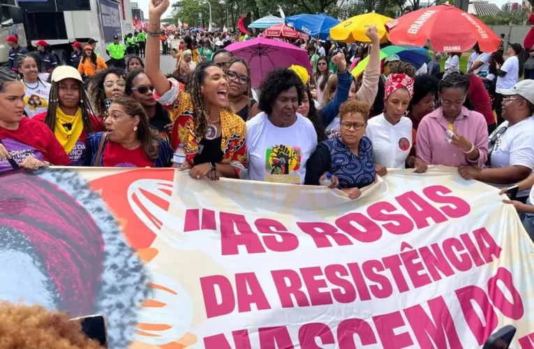Representação feminina na Câmara cresce, mas segue abaixo de 20%
