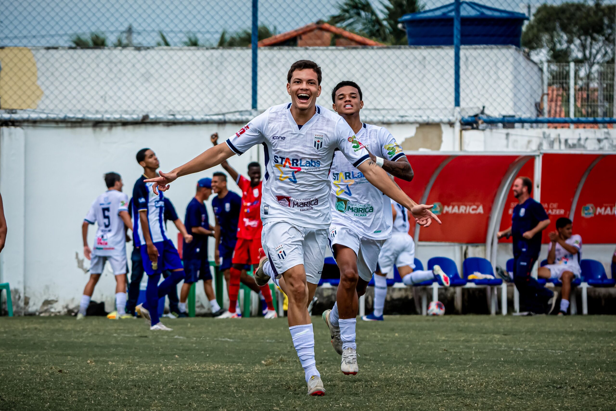 Dia Nacional do Futebol marca paixão de jovem de Maricá em caminho para esporte profissional