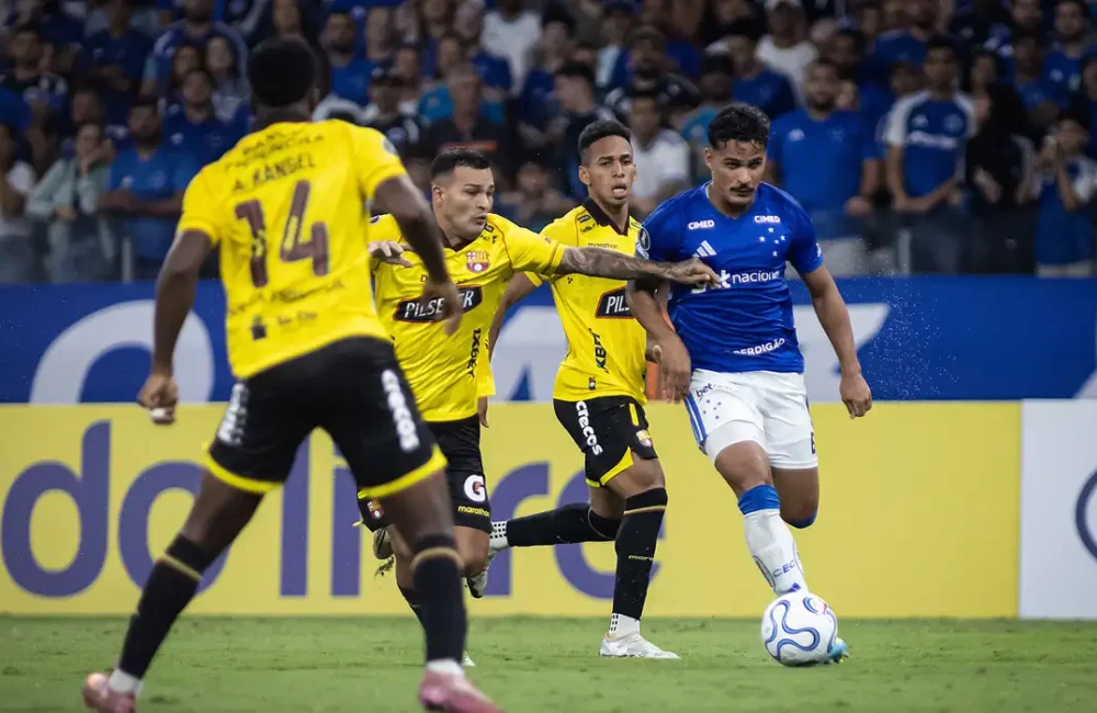 Conheça opções do Brasil para a próxima Copa; meio-campo é o foco