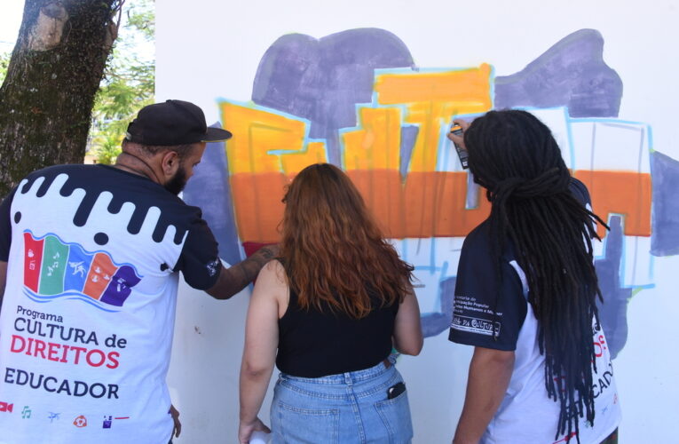 Maricá oferece oficinas de grafite para mais de 600 alunos em três polos da cidade