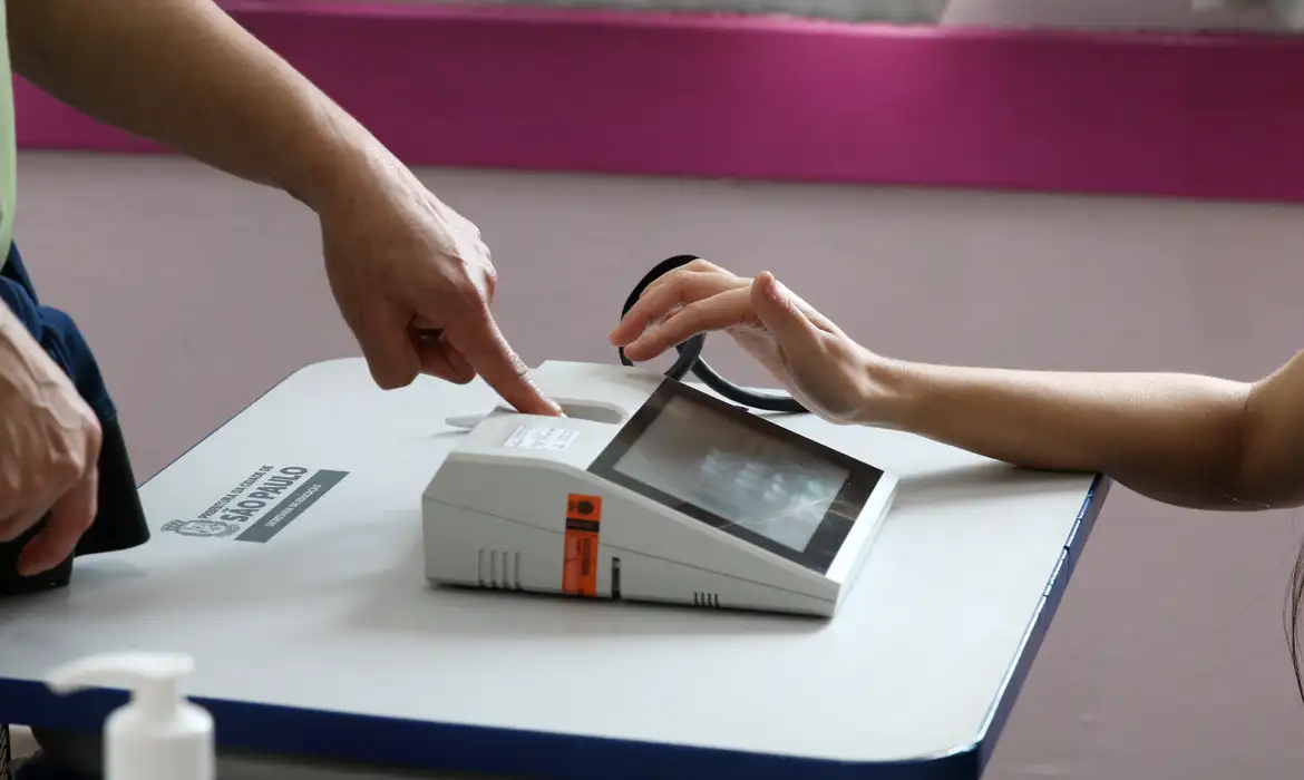 biometria, eleições 2026, TSE, urna eletrônica, título de eleitor, Justiça Eleitoral, voto, cadastro biométrico, segurança eleitoral, M1NewsTV, M1NewsMaricáNoticias