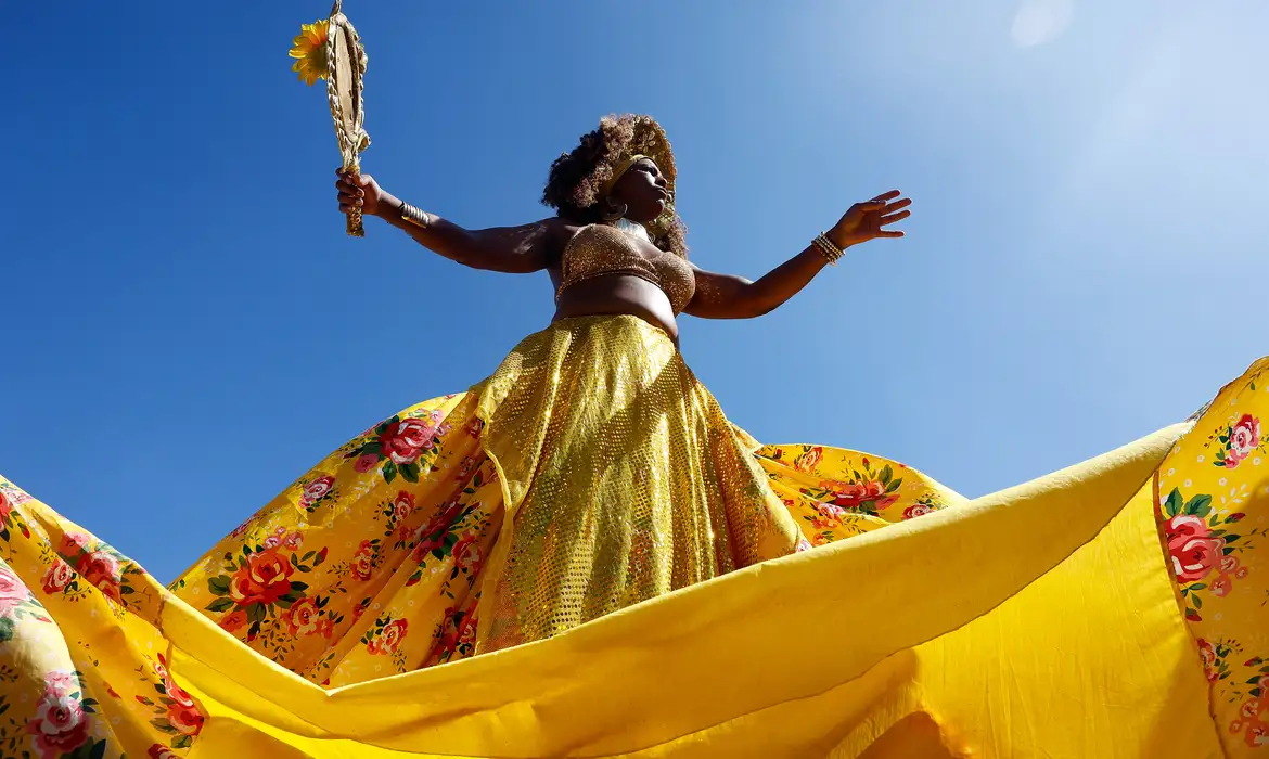 Marcha das Mulheres Negras, Rio de Janeiro, Copacabana, racismo, democracia, reparação, Julho das Pretas, Marielle Franco, Tereza de Benguela, Maricá, afroturismo, M1NewsTV, M1NewsMaricáNoticias