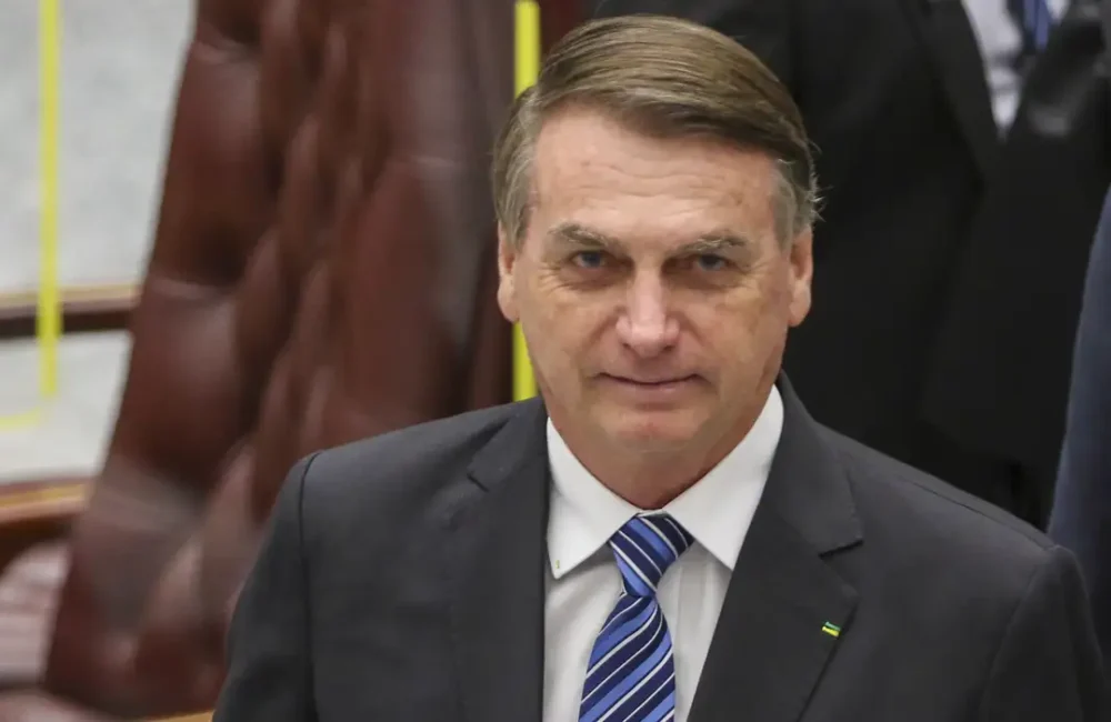 Jair Bolsonaro, Alexandre de Moraes, STF, prisão domiciliar, tornozeleira eletrônica, Supremo Tribunal Federal, Polícia Federal, armas, trama golpista, política