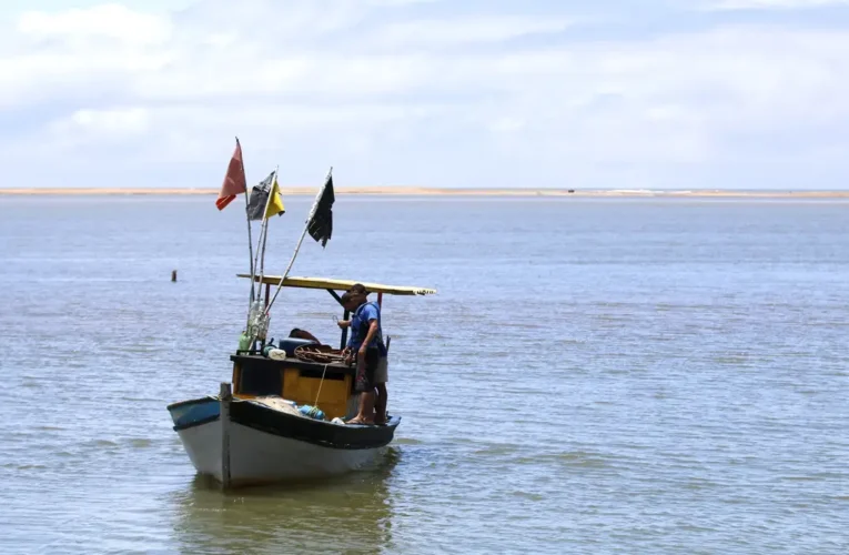 Pescadores artesanais começam a receber seguro-defeso retroativo