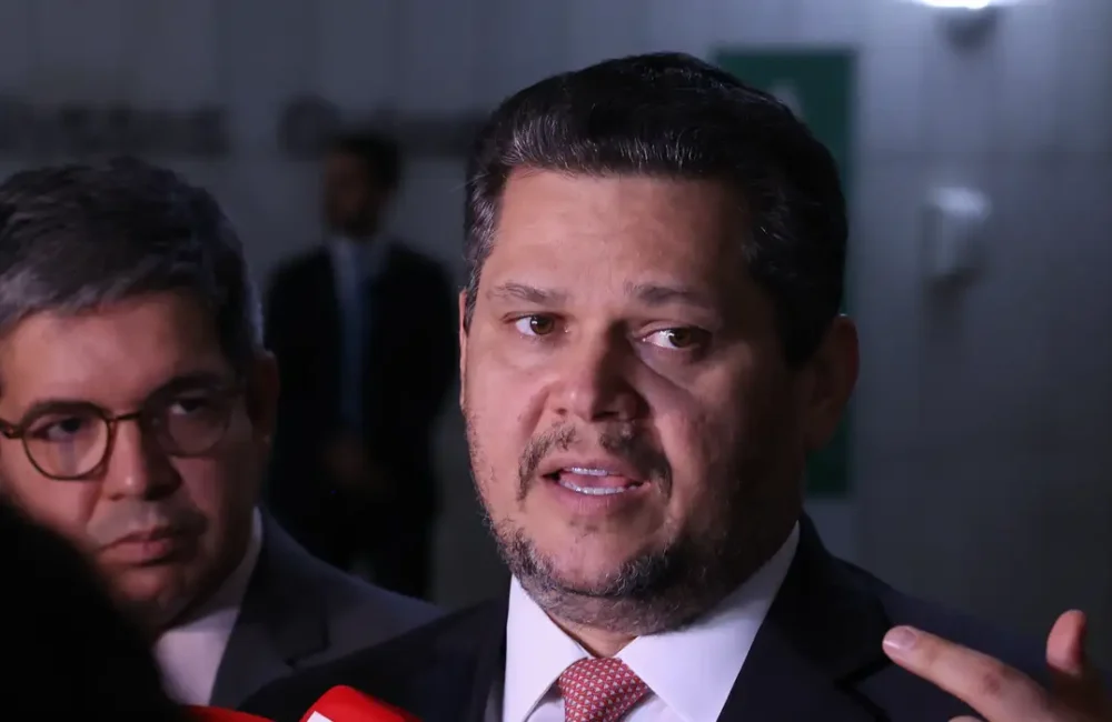 fim da escala 6x1, escala 6x1, PEC 6x1, Senado Federal, Davi Alcolumbre, Omar Aziz, jornada de trabalho, 40 horas semanais, trabalhadores, direitos trabalhistas, CCJ, PEC, política, Lula, Congresso Nacional, M1newsTV, M1NewsMaricáNoticias