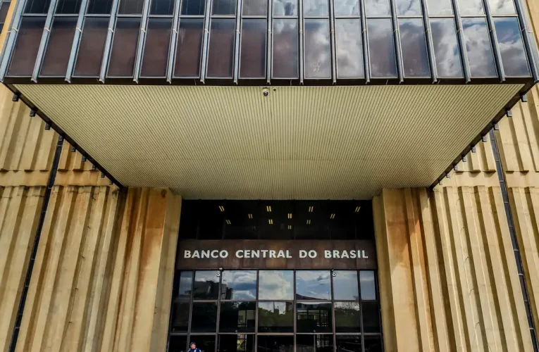 Mercado reduz pela 6ª semana seguida previsão de inflação para 2026