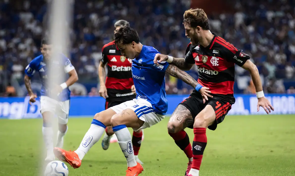 Cruzeiro, Flamengo, Libertadores, Copa Libertadores, futebol, Keny Arroyo, Lucas Paquetá, Mineirão, Maracanã, futebol brasileiro, M1newsTV, M1NewsMaricáNoticias