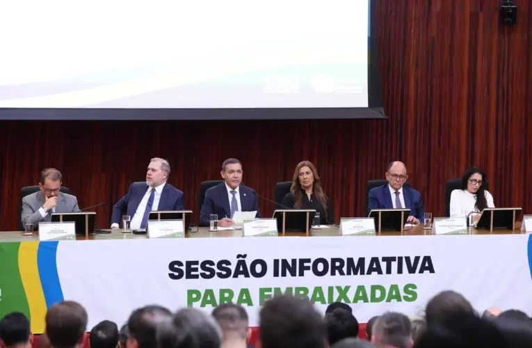 TSE destaca segurança das urnas e novas regras para IA nas eleições