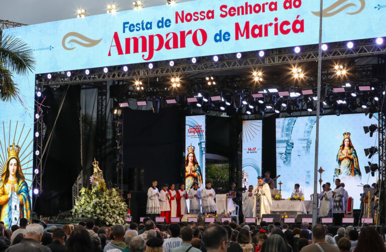 Maricá, Festa da Padroeira, Nossa Senhora do Amparo, Padroeira de Maricá, Igreja Matriz, procissão, missa, fé, religião, eventos em Maricá, Prefeitura de Maricá, M1newsTV, M1NewsMaricáNoticias