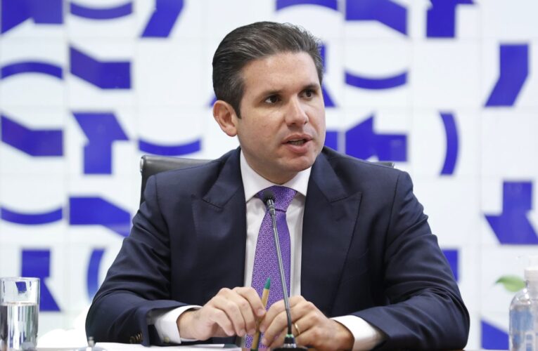 Câmara deve votar projeto dos combustíveis e outras pautas do governo