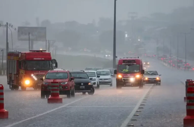 Tempestades e baixa umidade colocam estados em alerta nesta quinta-feira