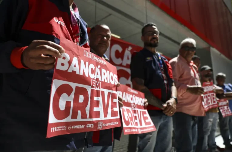 Bancários fazem paralisação nacional nesta quinta-feira (2
