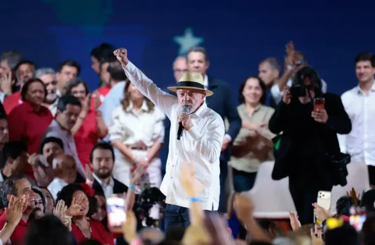 PT oficializa candidatura de Lula à Presidência da República nas eleições de 2026