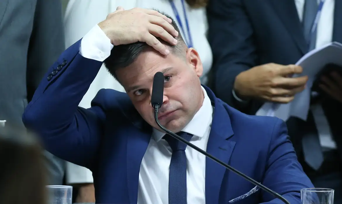 Alexandre de Moraes, Silvinei Vasques, STF, Supremo Tribunal Federal, PRF, Polícia Rodoviária Federal, cassação da aposentadoria, trama golpista, Jair Bolsonaro, eleições 2022, Lula, PGR, Justiça, política, M1newsTV, M1NewsMaricáNoticias