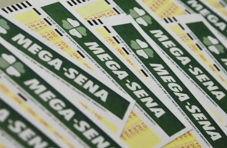 Mega-Sena acumula e prêmio chega a R$ 165 milhões