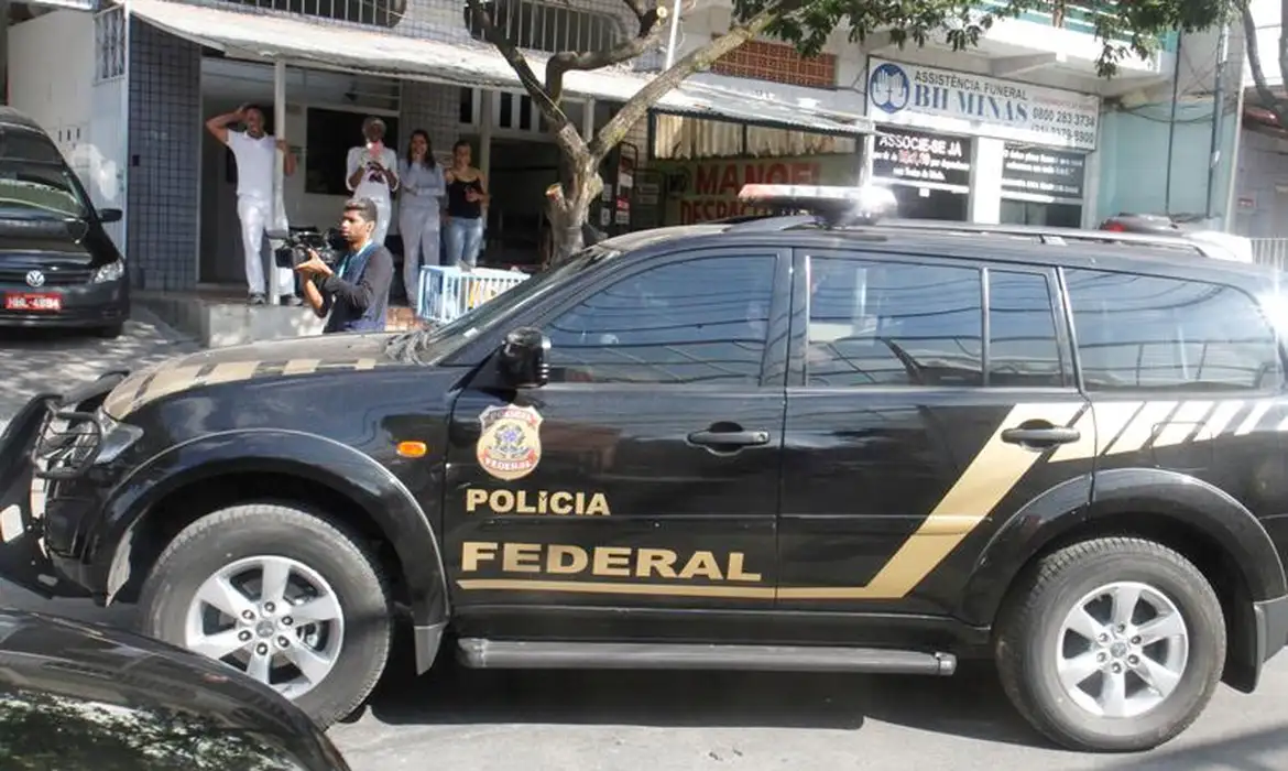 Polícia Federal, PF, Operação Sem Refino, Cláudio Castro, Rio de Janeiro, Refit, Refinaria de Manguinhos, corrupção, investigação, lavagem de dinheiro, licenças ambientais, combustíveis, STF, M1newsTV, M1NewsMaricáNoticias