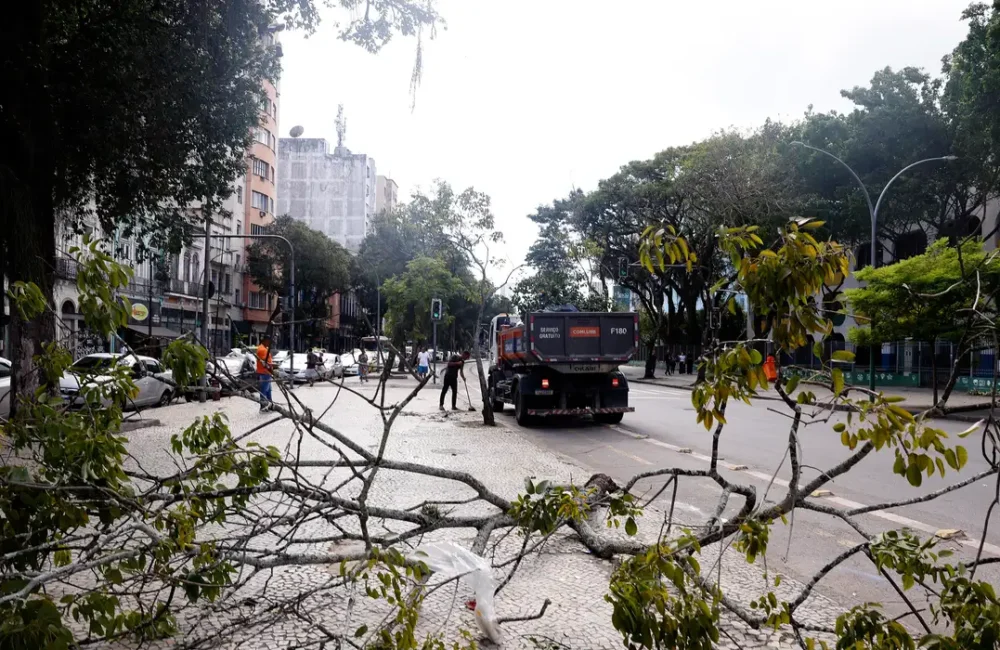 Rio de Janeiro, ventos fortes, estágio 2, Defesa Civil, Alerta Rio, previsão do tempo, clima, rajadas de vento, Zona Oeste, M1newsTV, M1NewsMaricáNoticias