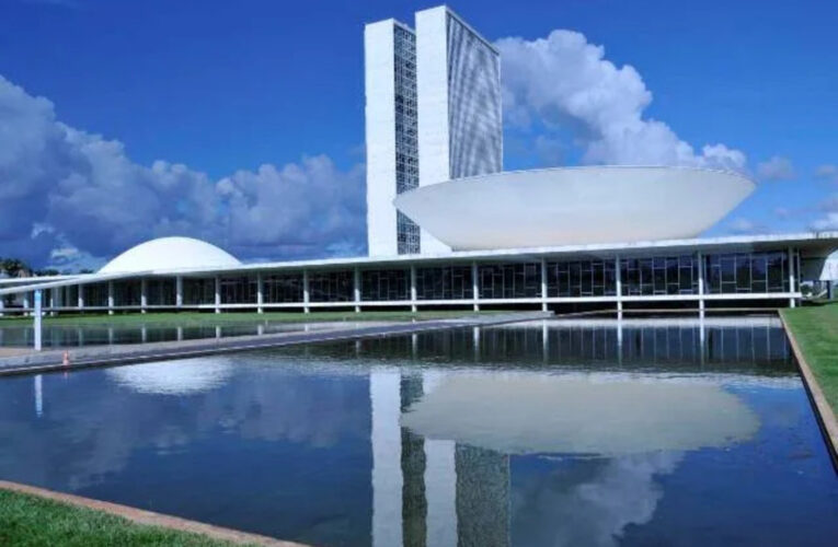 Congresso retoma votações com esforço concentrado nesta terça-feira
