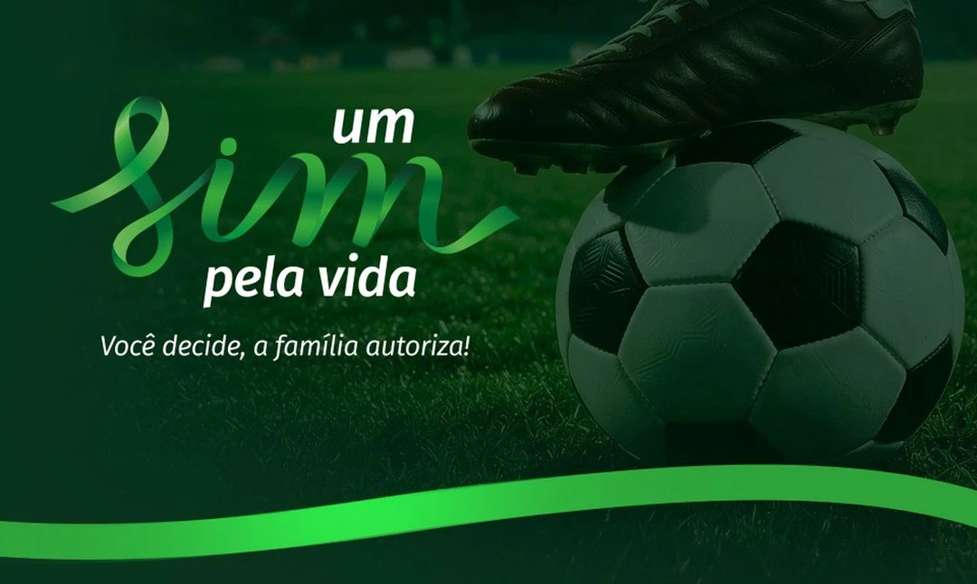 Jogadores de futebol em campo durante partida do Campeonato Brasileiro