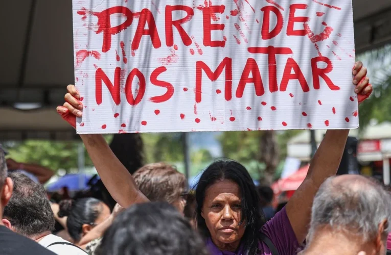 Entidades exigem medidas contra agressões a mulheres que concorrem a cargos