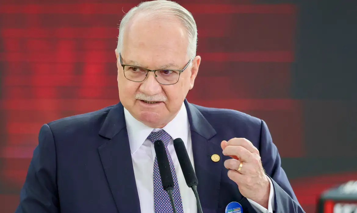Edson Fachin, André Mendonça, Paulo Gonet, Alexandre de Moraes, Banco Master, Daniel Vorcaro, STF, Supremo Tribunal Federal, Polícia Federal, Operação Compliance Zero, Davi Alcolumbre, M1newsTV, M1NewsMaricáNoticias