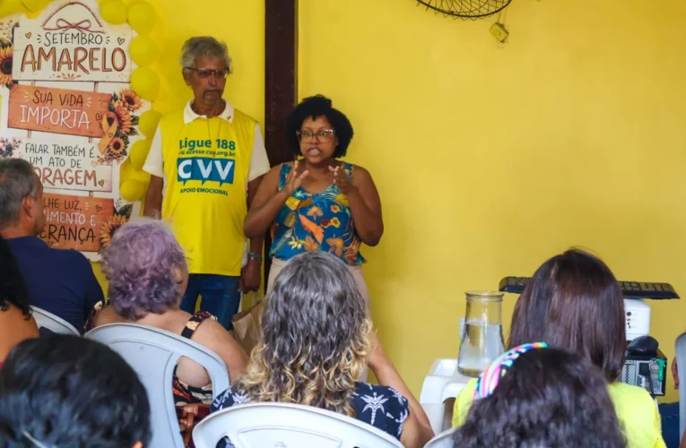 Palestra sobre saúde mental e prevenção ao suicídio no CRAS de São José, Maricá, com representantes do CVV