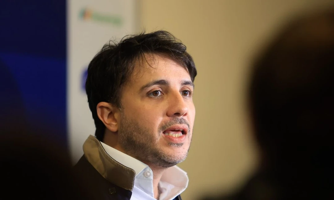 Renan Santos, candidato à Presidência, apresentando seu plano de governo