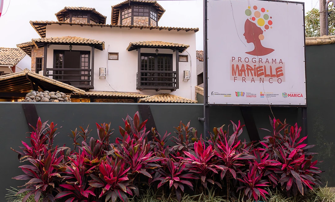 Banner do seminário Pensamento Crítico, Conjuntura Internacional e Direitos Humanos em Maricá