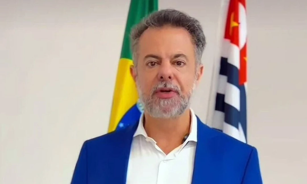 Wilson Grassi em campanha apresentando seu programa de governo