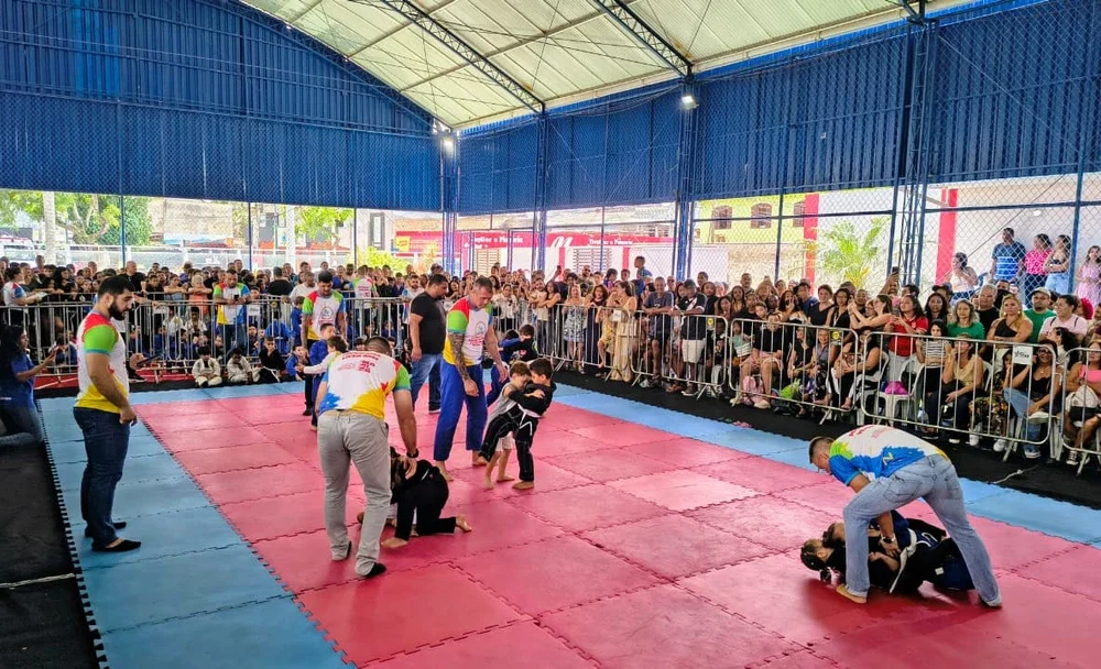 Participantes do 13º Festival de Jiu-Jitsu na Arena São José, Maricá