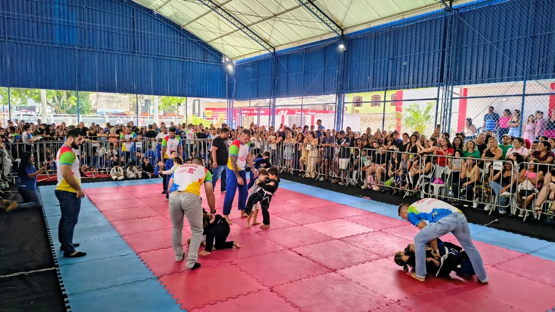 Participantes do 13º Festival de Jiu-Jitsu na Arena São José, Maricá