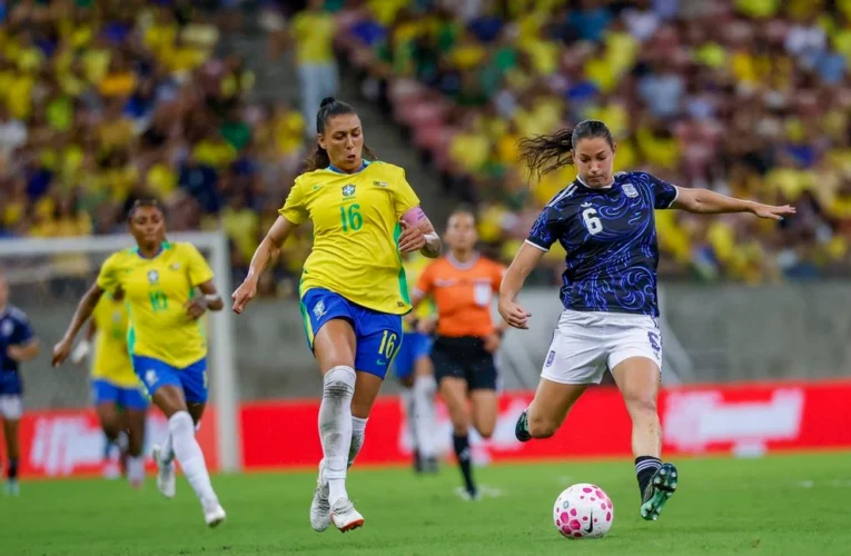 Brasil feminino empata em 2 a 2 com a Argentina e encerra janela de testes