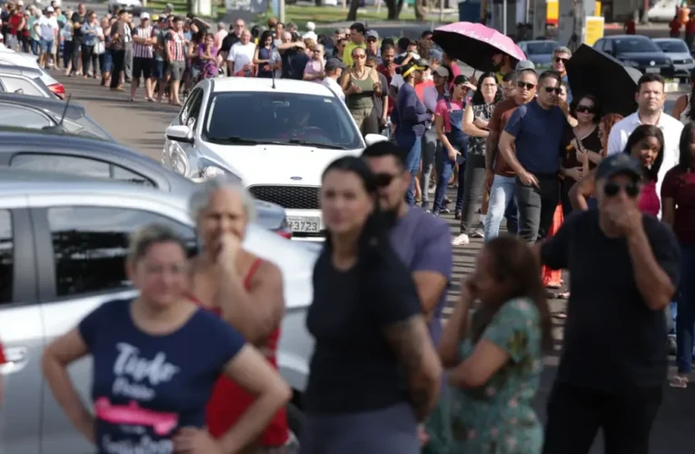Coalizão de Lula solicita prorrogação do horário de votação por falta de transporte em nove estados