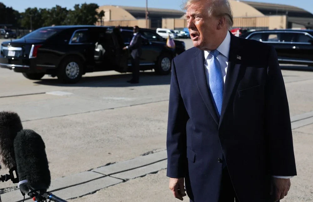 Donald Trump falando sobre a eleição brasileira durante entrevista