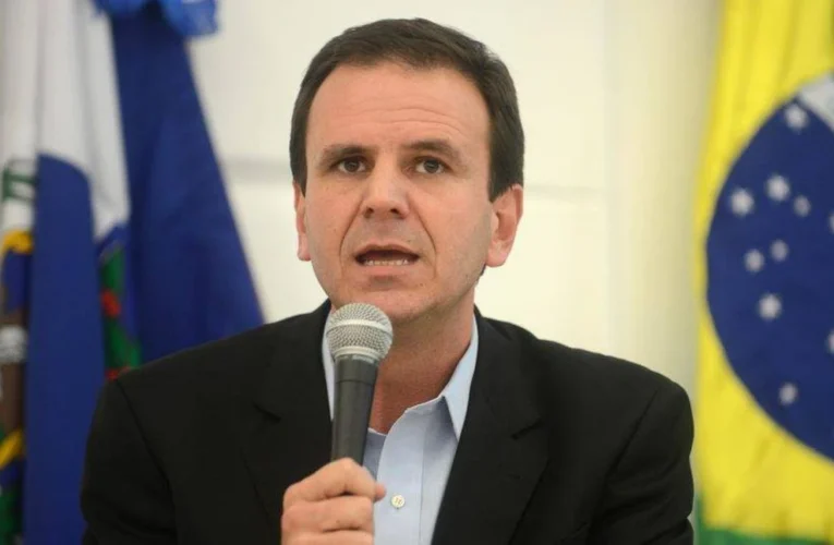 Eduardo Paes desiste da corrida ao governo do Rio após decisão do STF